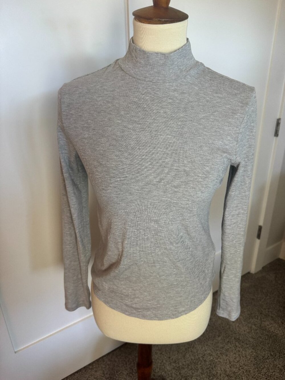 Athleta Heather Gray Ribbed Modal Turtleneck Stretch Top M